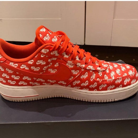 All over logo red Airforce Ones - Picture 3 of 4